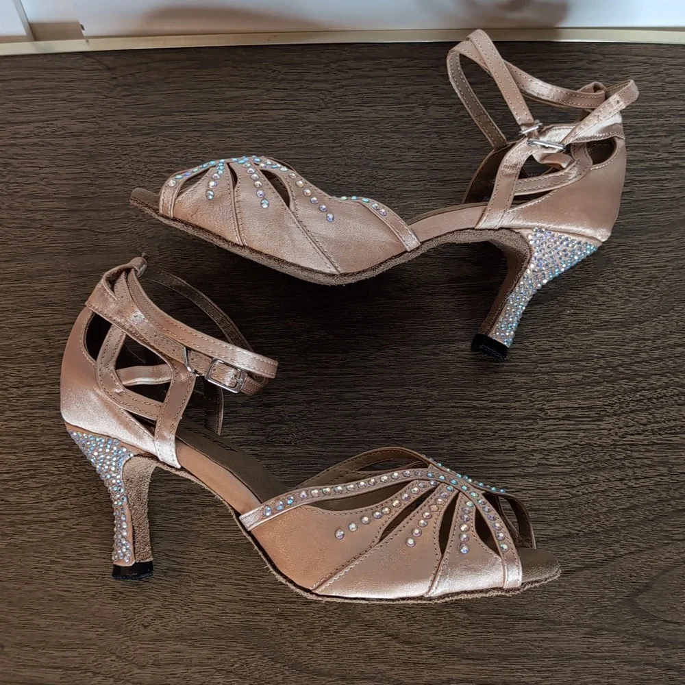 Nude Heels with Ankle Strap - Picture 7 of 9